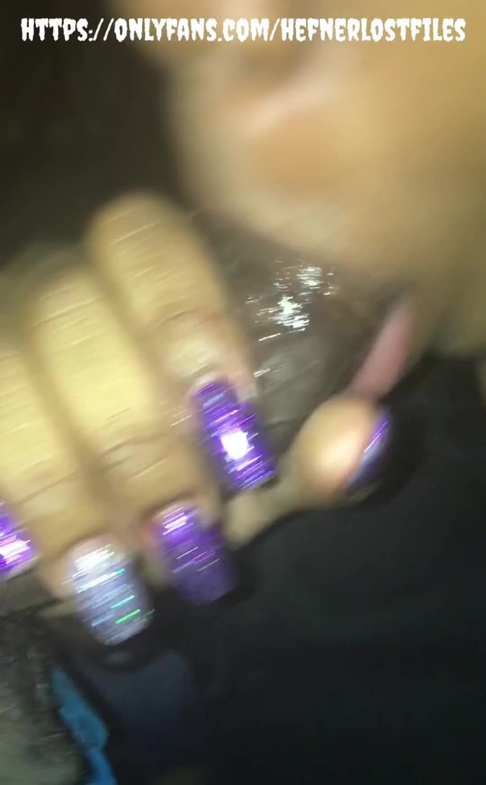 Big P Hef: Lindas unhas enroladas no meu pau. Y o u n...