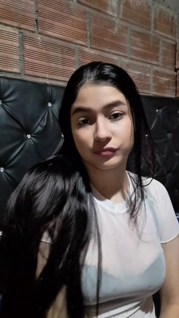 Yulieth Gomez: , Yulieth prosí o deepthroat po ravenous stepd svádění