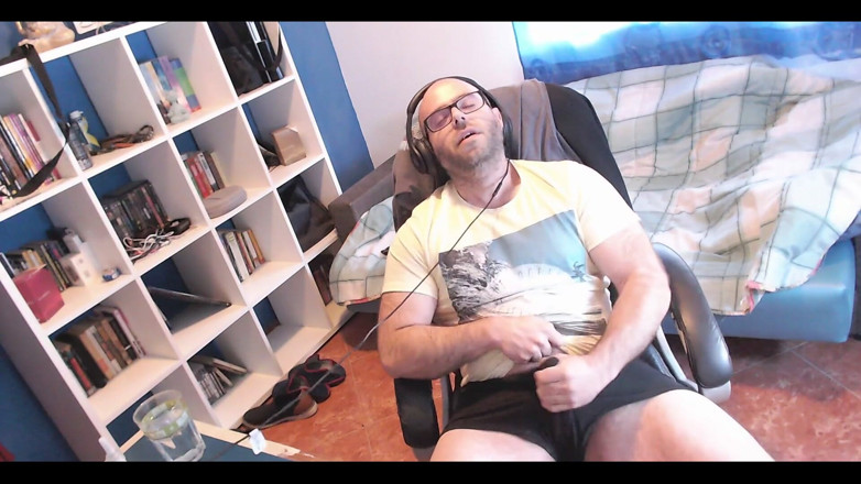 RAvingr4d4: Stříkání uvnitř spodního prádla