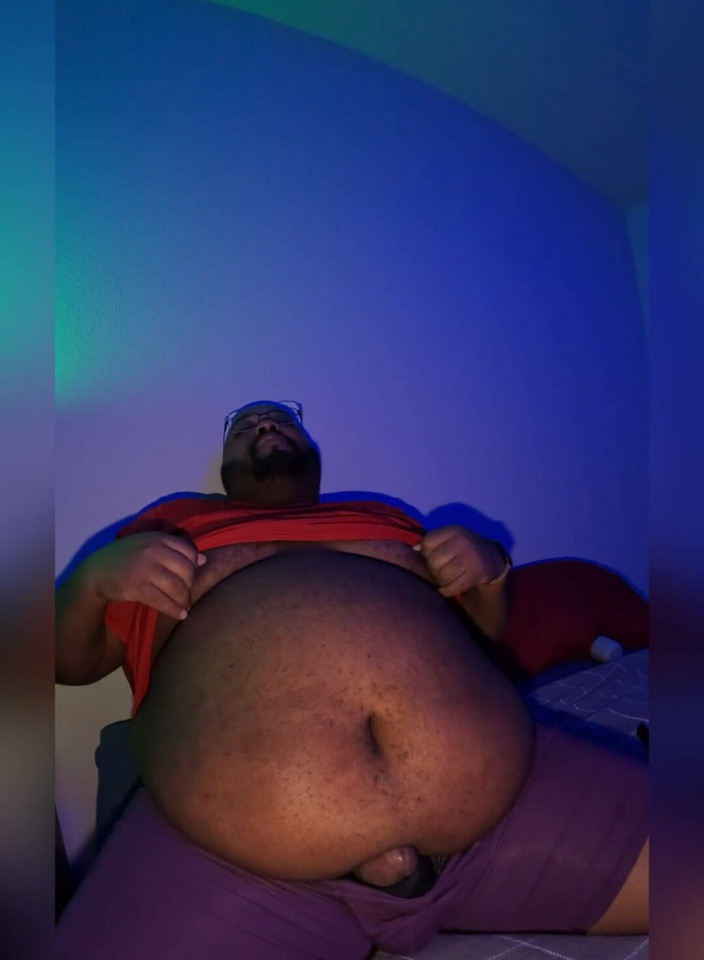Blkhole420: Mardi soir, demi-chug et nouveau jeu de masseur