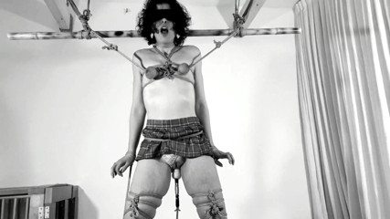 Bdsmlovers91: Овація стоячи: її перший раз з новою трах-машиною - bdsmlovers91