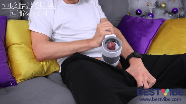 DarklyDimeo: Une éjaculation puissante de ma grosse bite ensemble par le joueur 1...
