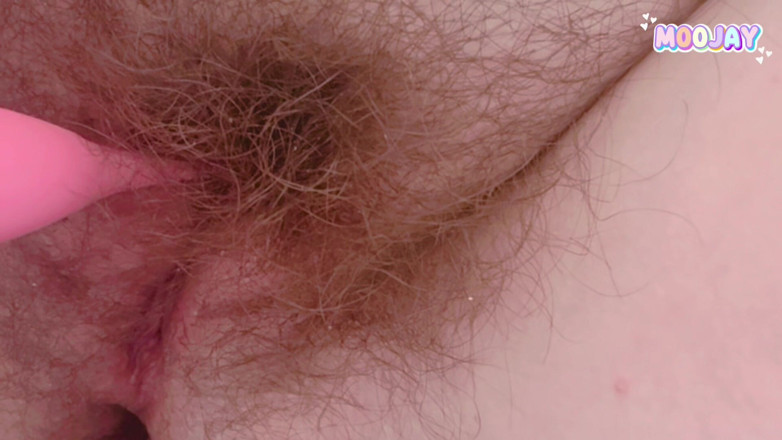 Moo Jay: Personnalisé : je baise ma grosse chatte poilue crémeuse jusqu’à ce...