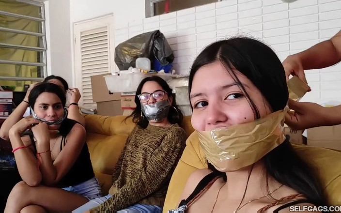 Selfgags Latina Bondage: panch moorkh larkiyon ki gaiging