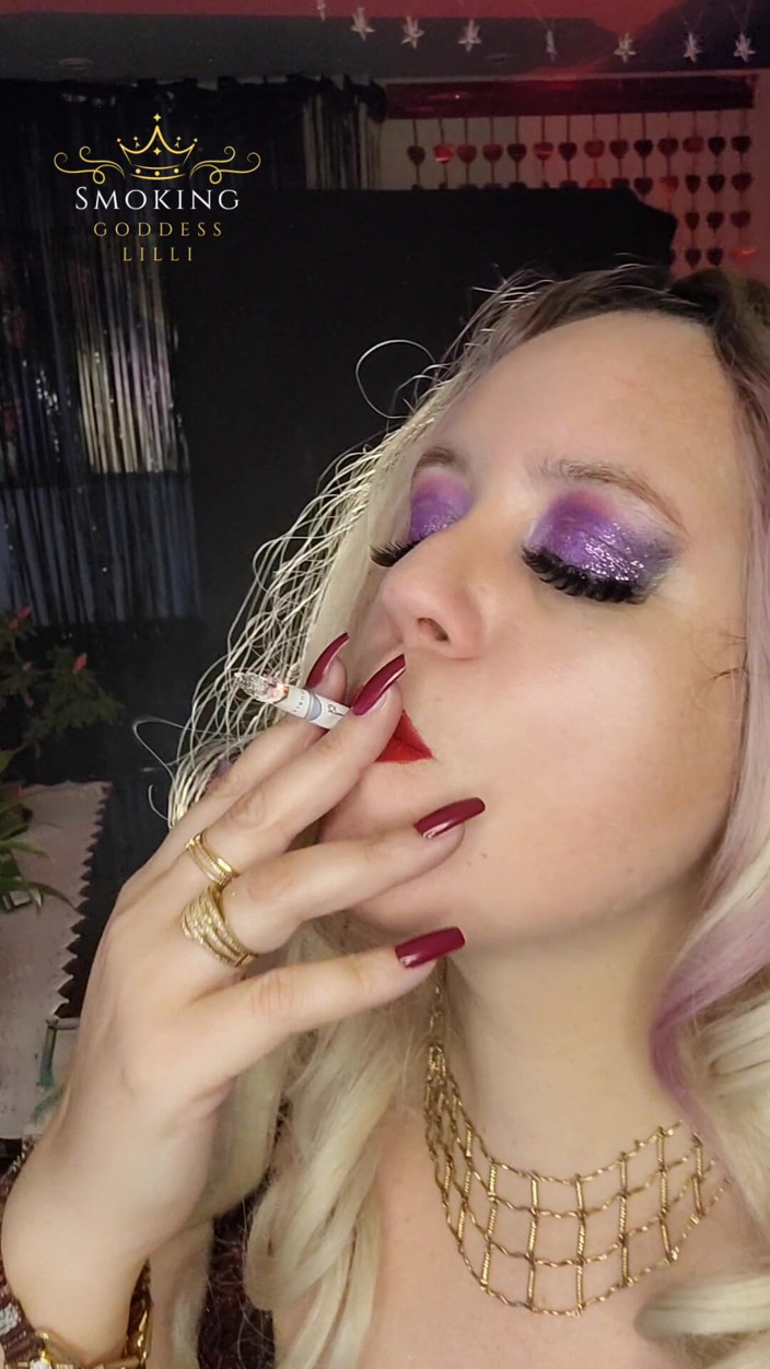 Lilli Cukierek Cox: Rokende Marlboro