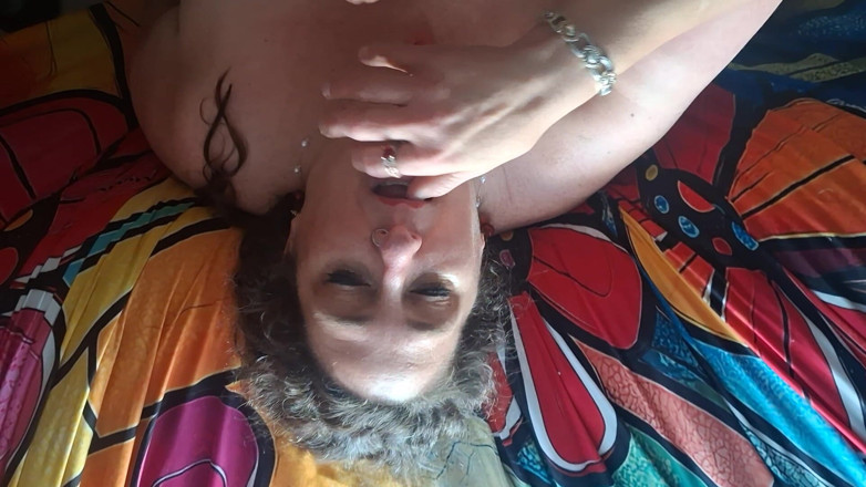 Kittenbritches: BBW undergiven slampa ungefär ansikte knullad av BBC
