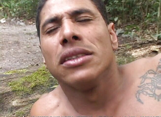 Bareback TV: Los mejores tipos chupando y follando