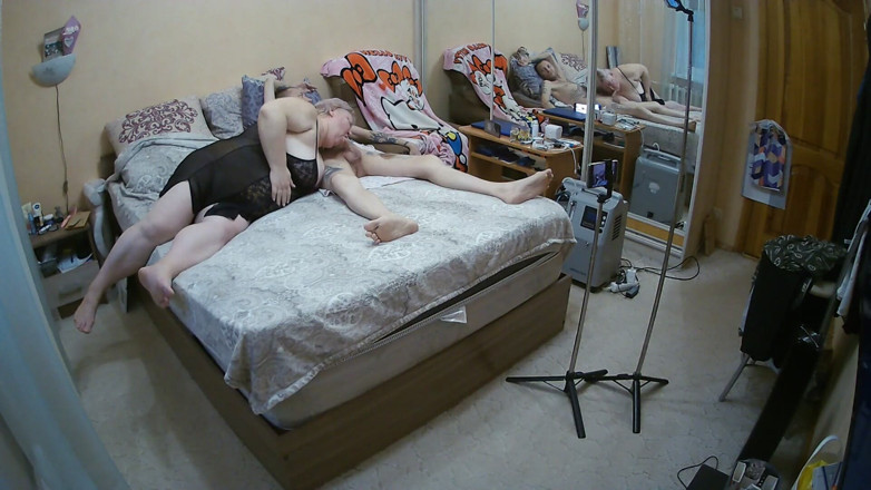 Zona901: Tchýně saje ptáka a dostane sexy mrdku do krku, když...