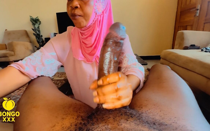 BongoXXX: Grandota ébano milf traga semen después de ser follada duro