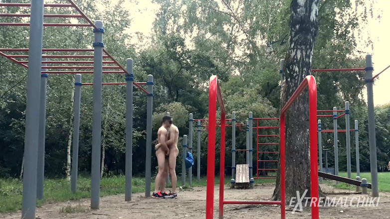 Extremalchiki: Sexsport im park