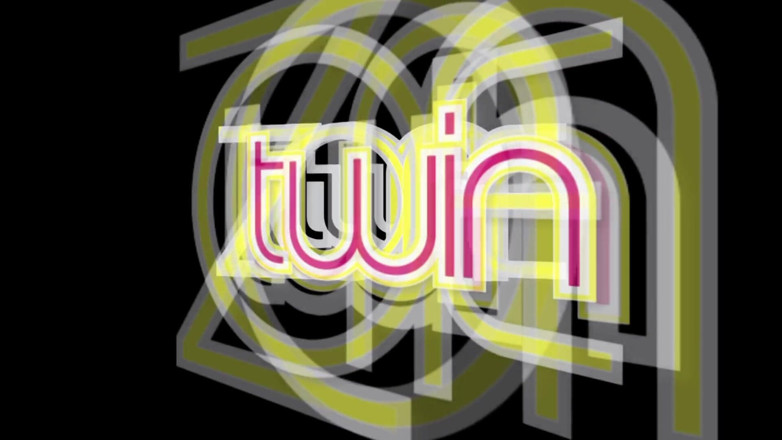 Slutty Twin Trouble: Дивовижне тріо з деякими розпусними дамами-близнюками
