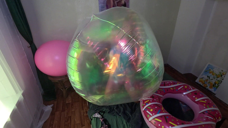 HotPrincessUA: Chevauchage en ballon sans pop : baisers et rebondissants déments