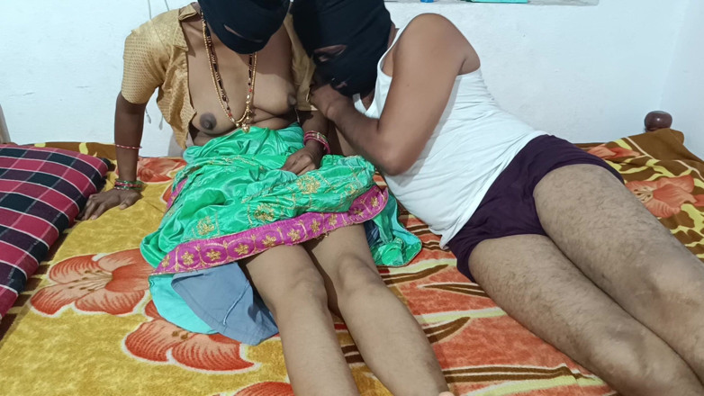 YourAnitha: Desi dorpspaar eigengemaakt