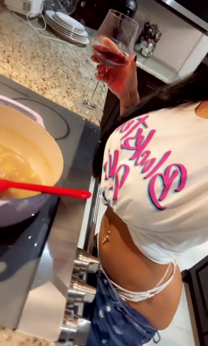 Miss Lexa: Cuisson d’un ragoût de boeuf