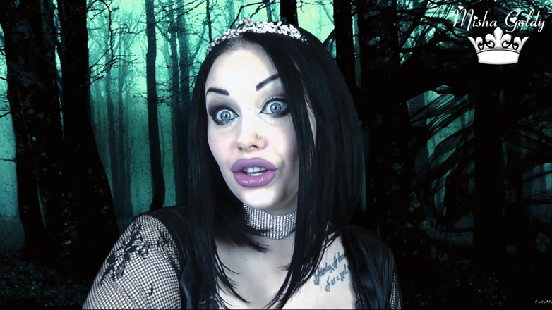 Goddess Misha Goldy: Принцеса темряви буде їсти вас шматок по шматку