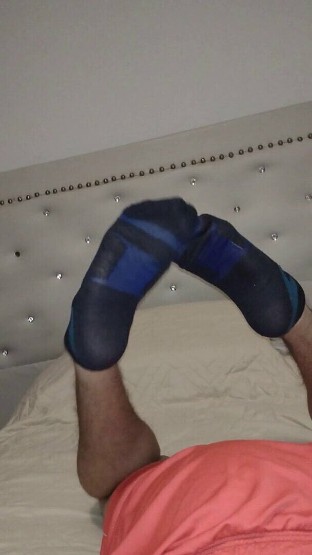 Tomas Styl: Se masturber sur la plante de ses pieds