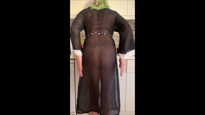 cd_aysemmm: Min arabiska styvmamma bär transparent