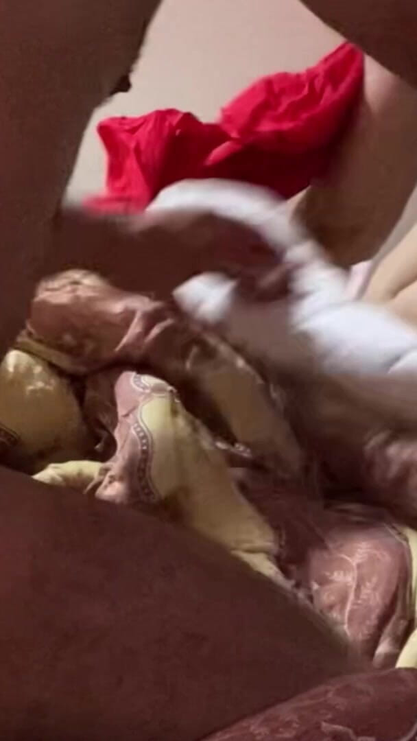 Gangbang Arabic: Hardcore šukání anál s nevlastní sestrou, krásná arabská holka