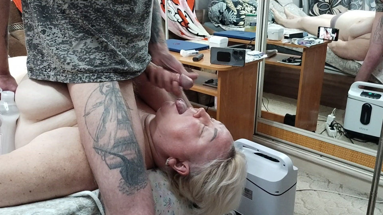 Zona901: Honím si ptáka, abych nakrmil svou přítelkyni horkým spermatem