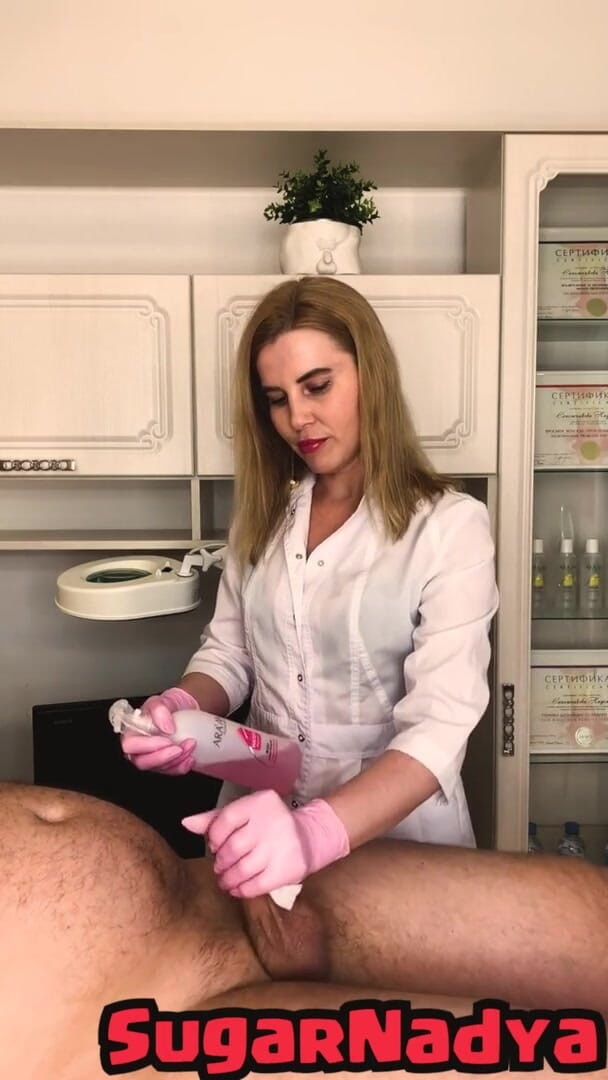SugarNadya: Antrenament profesional în masaj lingamma pe exemplul penisului