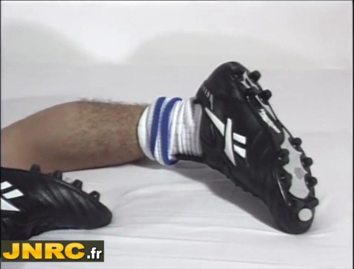 JNRC: JNRC - un futbolista heterosexual