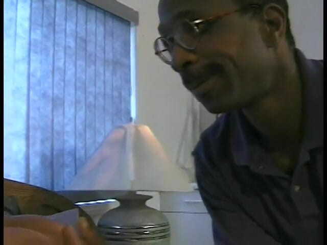 First Black Sexperience: Un tip cu țâțe se fute și are parte de muie pe...
