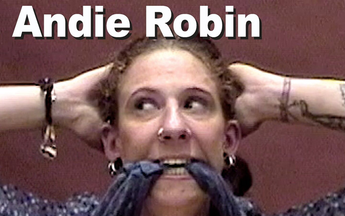 Edge Interactive Publishing: Покорный стриптиз Andie Robin