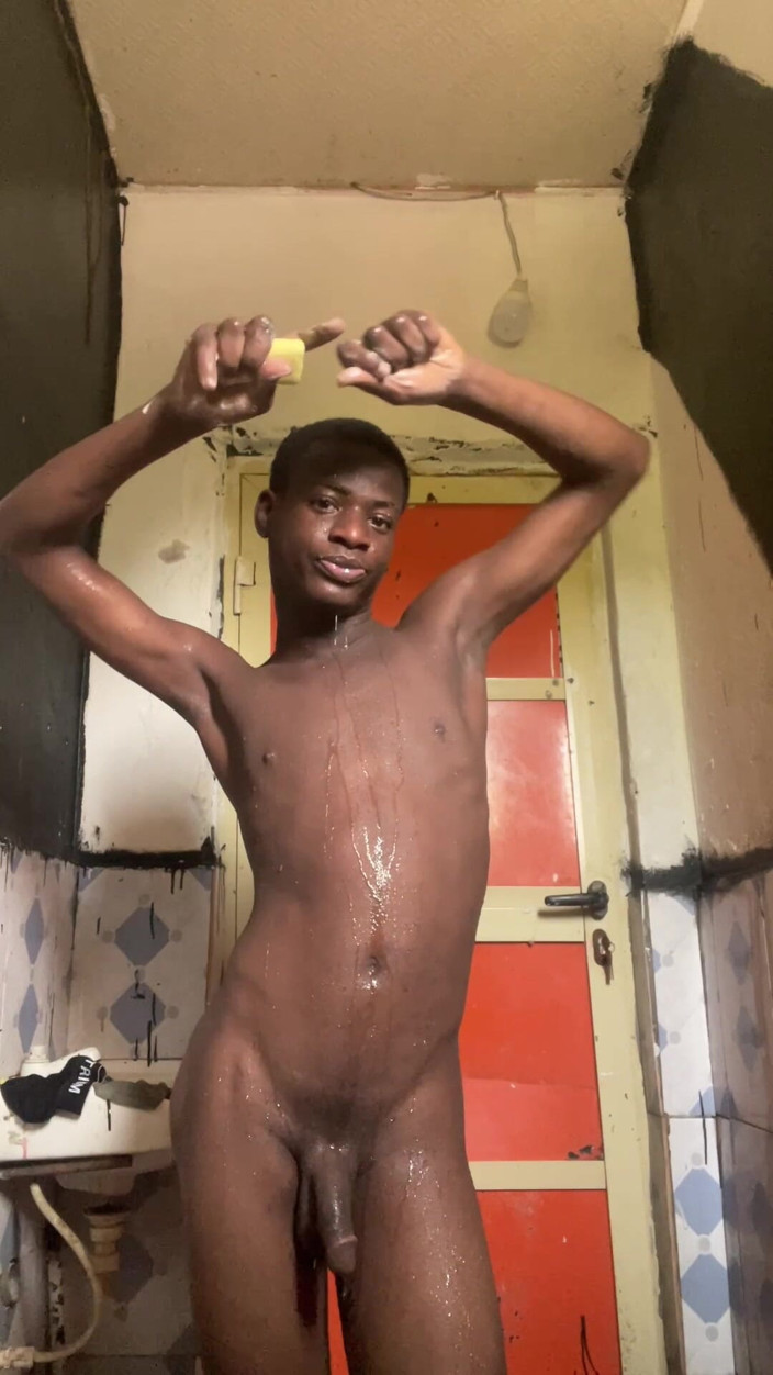 Big_brown: Komm mit mir, ich habe mein bad mit happy end