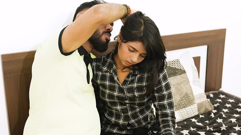 Uncutadda: sautela paapa apni sauteli bahan ko chodta hai aur mushkil...