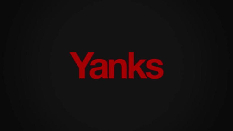 Yanks: Цицькаста краля Yanks Treasure мастурбує