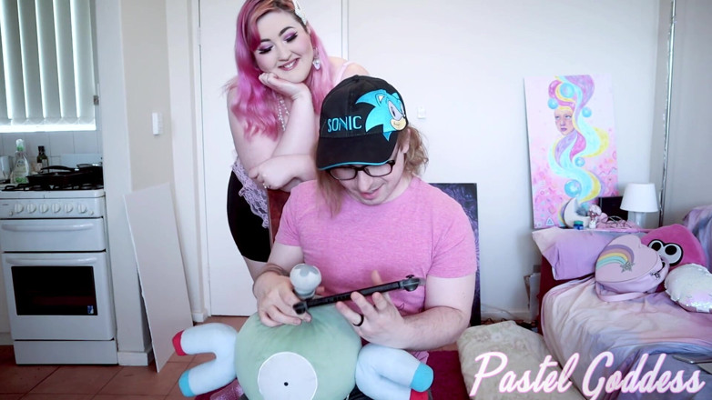 PastelGoddess: Oskuld youtuber mobbad av het tjej
