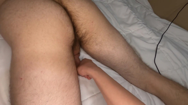 Kinodiva: Abspritzen auf erotische massage direkt vor der masseuse