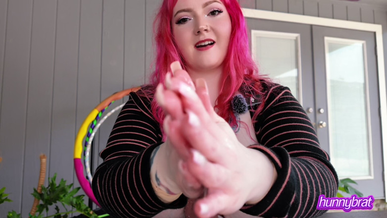Hunnybrat: Nhìn trộm khu vườn hàng xóm joi w / vú to &amp;...