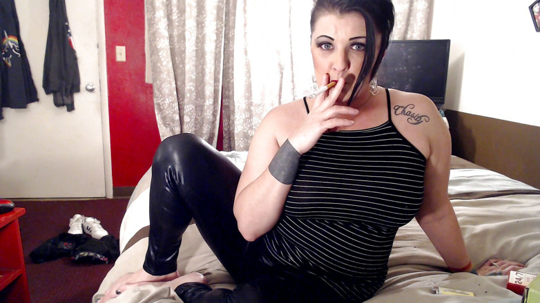 Abby Anna: Fumando 20 años