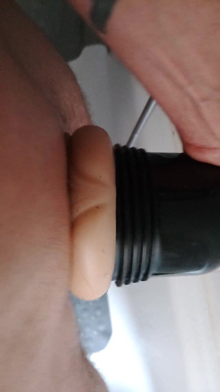 Mitchel: Flachlight vui vẻ unter berliner dusche