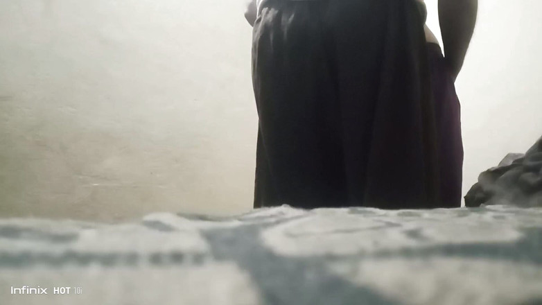 SHAKRATASNEEM: Dasi het college flicka jävla video på dasi hemma Dasi...