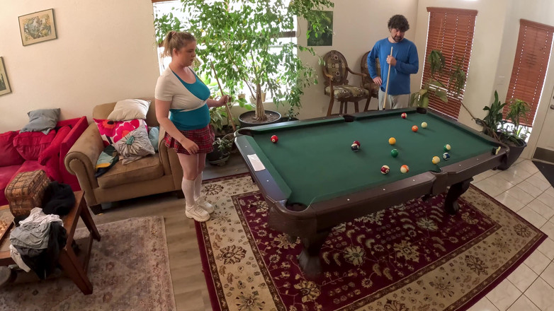 Erin Electra: Stepsister Wants to Do Something Fun
