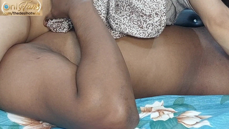 Sissy and hotwife: Hotwife y mariquita se lamen follan