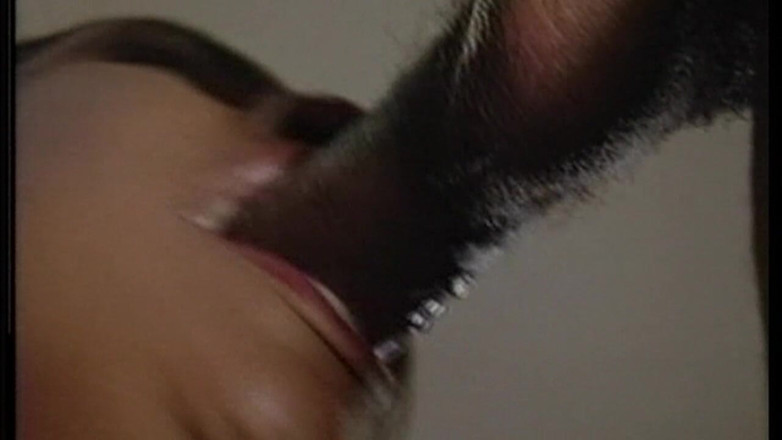 THAGSON 18+: Máy bay bà già hứng tình móc cua âm hộ nhỏ...