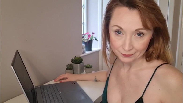 Lily kink: 대물 자지에 따먹히는 거유 밀프