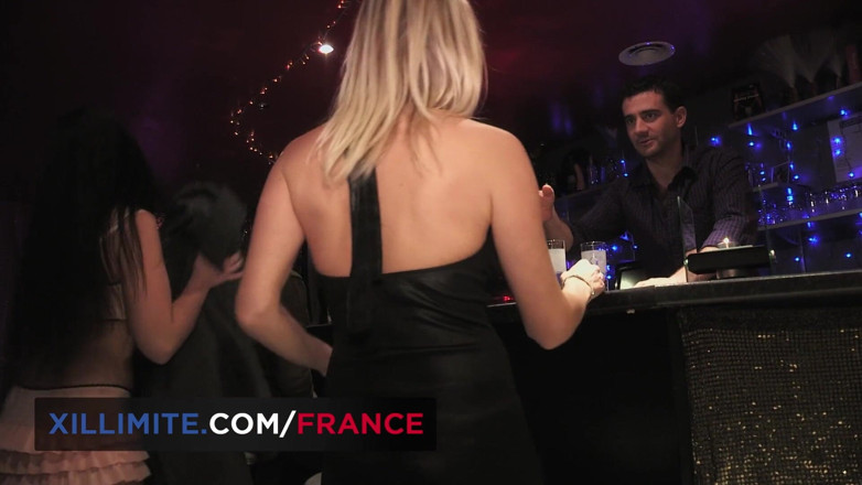Made In France: Seks tegar dan penembusan berganda dalam kelab swinger
