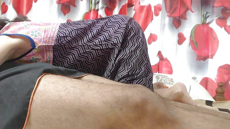 Bolly Karma: Bolly Karma 252 web cam cặp đôi