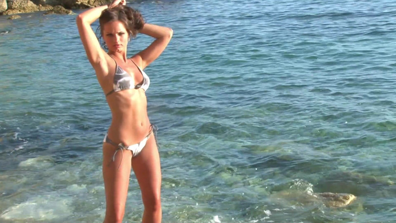 Leon Lambert Girls Twerk Parties CFNM: Quand le soleil veut même jouir