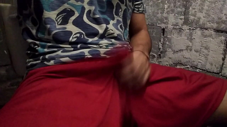 AlexAlejandro13: Quelle grosse bite épaisse que j’ai