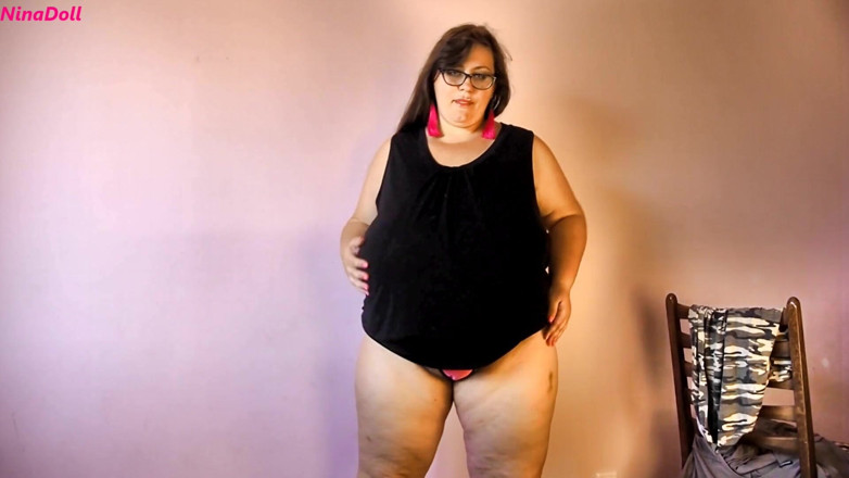 Nina Doll: 다른 셔츠를 입은 Tease u JOI