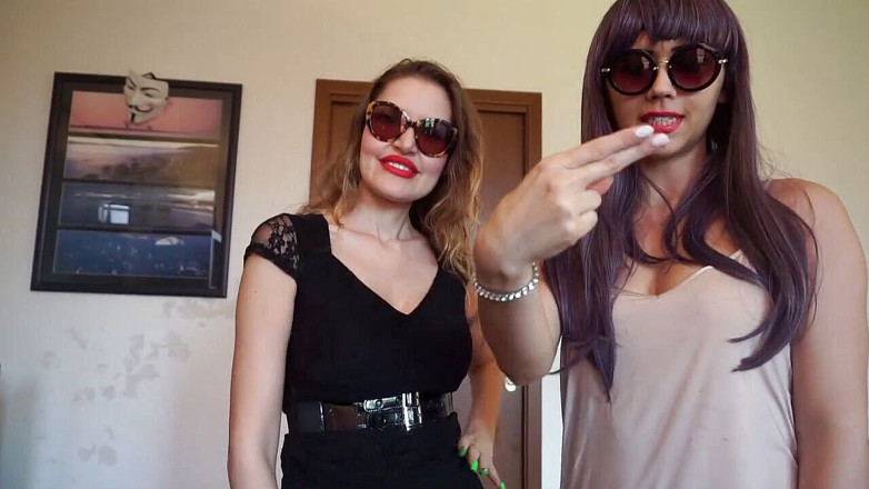 Lady Mesmeratrix Official: Італійські коханки принижують маленького пеніса раба