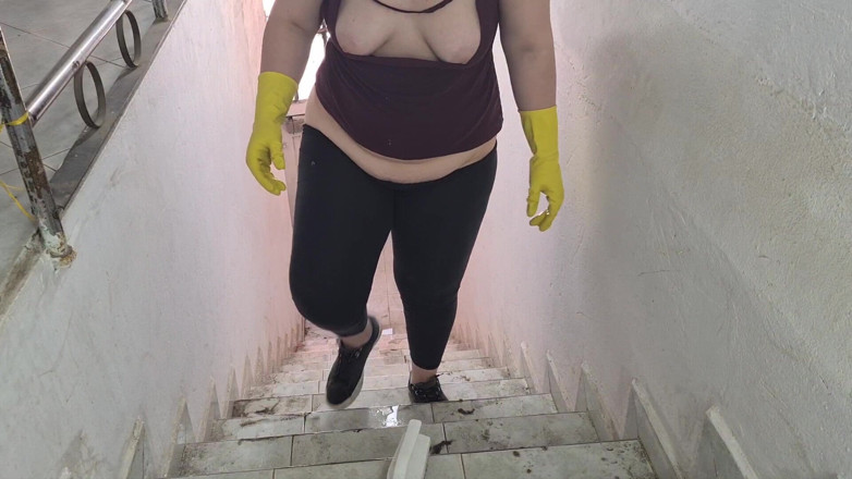 Alice H: Membersihkan rumah awak lagi