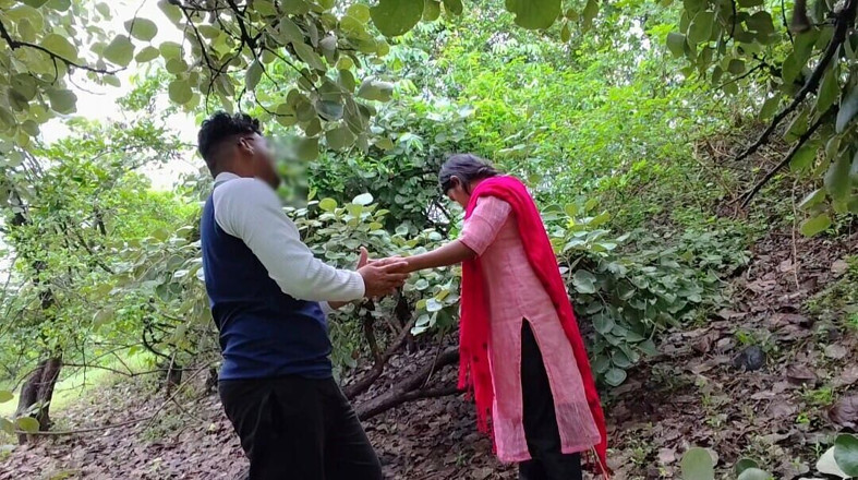 Premi pooja: Desi college-mädchen filmt hindi