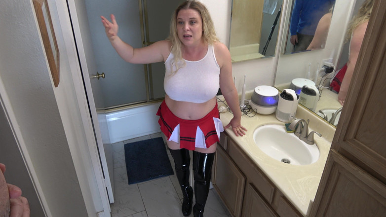 Erin Electra: Трахаю мачуху в дупу, щоб зберегти її шлюб