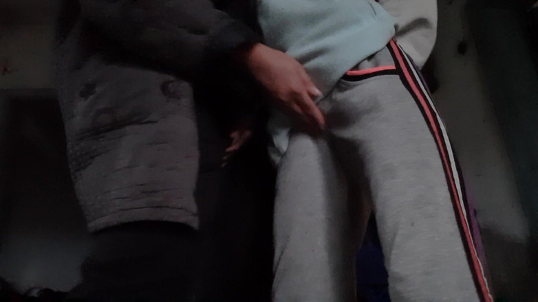 Lesbian-candys: Nós fodemos quente e apaixonadamente com roupas - lésbicas-doces